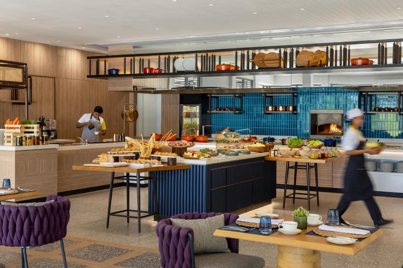 Avani Plus Fares Maldives Resort - 50 Percent Off On Seaplane Transfer For Minimum Stay Of 3 Nights And More For Stays Until 31 October 2025 Kendhoo Exterior photo