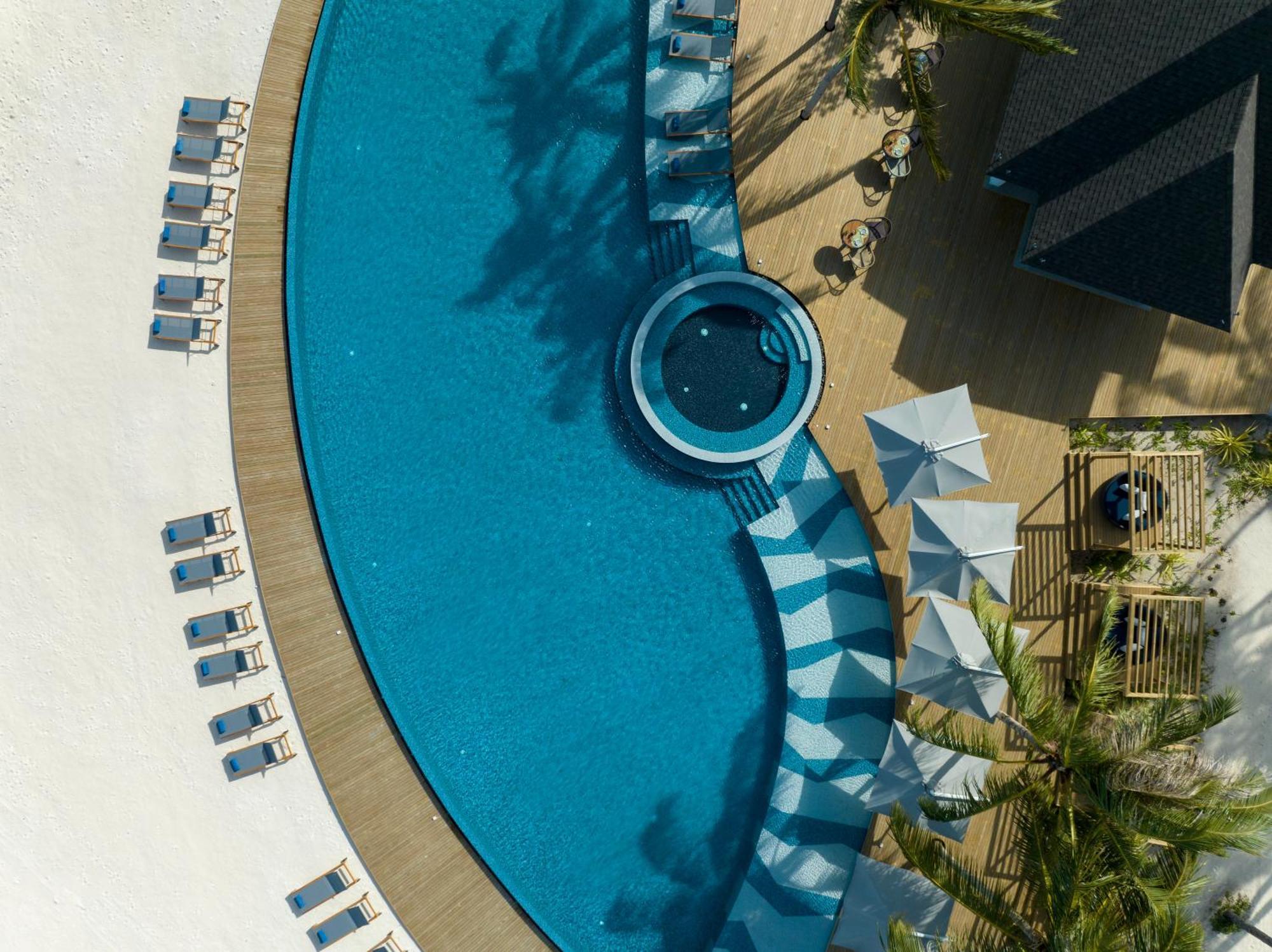 Avani Plus Fares Maldives Resort - 50 Percent Off On Seaplane Transfer For Minimum Stay Of 3 Nights And More For Stays Until 31 October 2025 Kendhoo Exterior photo